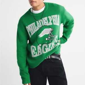 Abercrombie Men’s Philadelphia Eagles Crew Sweater